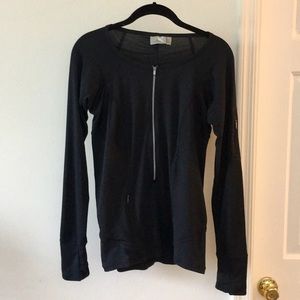 Athleta Long Sleeved Top Small NWOT